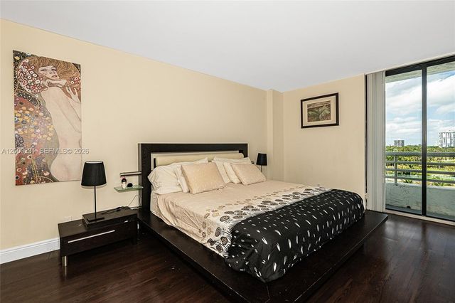 3300 NE 192nd St 711, Aventura, FL 33180