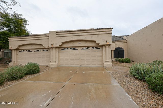 8941 E MAPLE Drive, Scottsdale, AZ 85255
