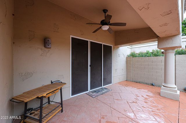 8941 E MAPLE Drive, Scottsdale, AZ 85255