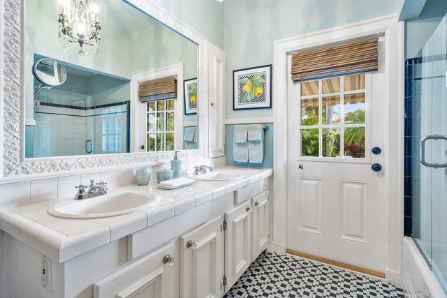 521 N Swinton Avenue, Delray Beach, FL 33444