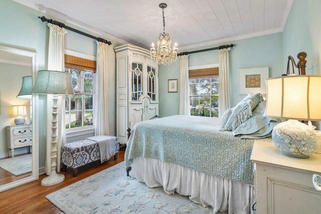 521 N Swinton Avenue, Delray Beach, FL 33444