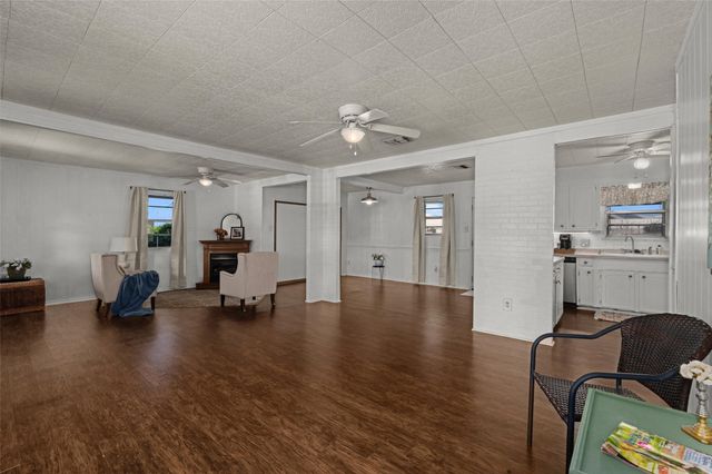 1647 Holiday Boulevard, Bossier City, LA 71112