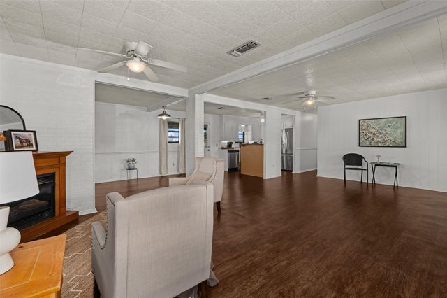 1647 Holiday Boulevard, Bossier City, LA 71112