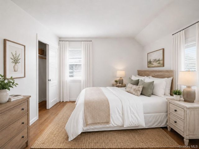 21 Morris Road, Bethpage, NY 11714