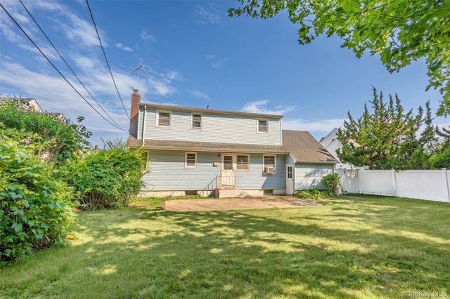 21 Morris Road, Bethpage, NY 11714
