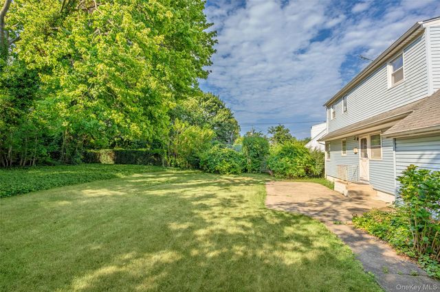 21 Morris Road, Bethpage, NY 11714