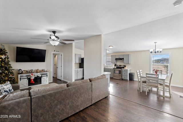 37531 W PIONEER Street, Tonopah, AZ 85354