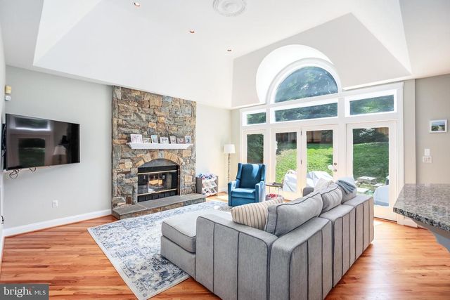 9304 WILDOAK DR, Bethesda, MD 20814