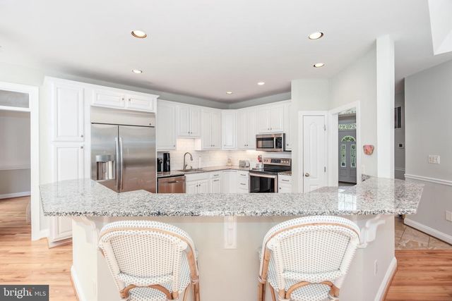 9304 WILDOAK DR, Bethesda, MD 20814