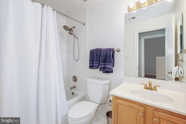 9304 WILDOAK DR, Bethesda, MD 20814