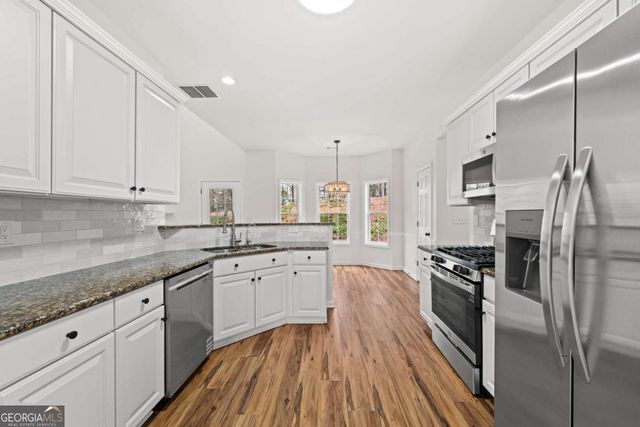 3736 Castle View Court, Suwanee, GA 30024