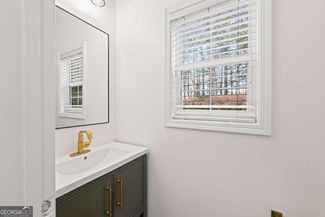 3736 Castle View Court, Suwanee, GA 30024