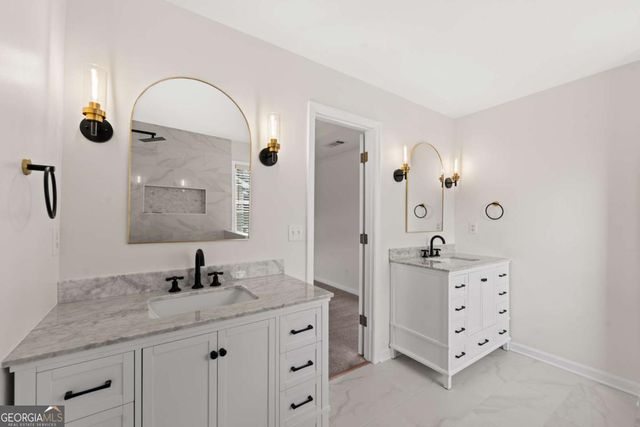 3736 Castle View Court, Suwanee, GA 30024