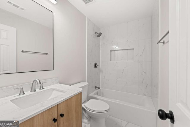 3736 Castle View Court, Suwanee, GA 30024