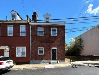 115 S 12th St, South Side, PA 15203