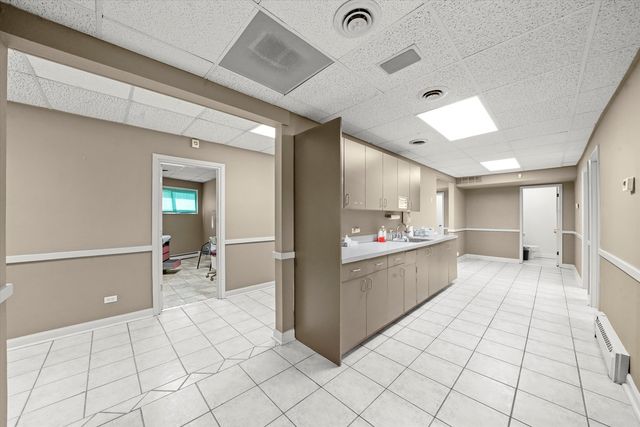 6067 N Northwest Highway, Chicago, IL 60631