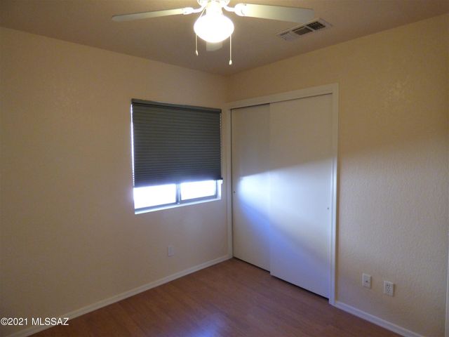 8704 N Frampton Place, Tucson, AZ 85742