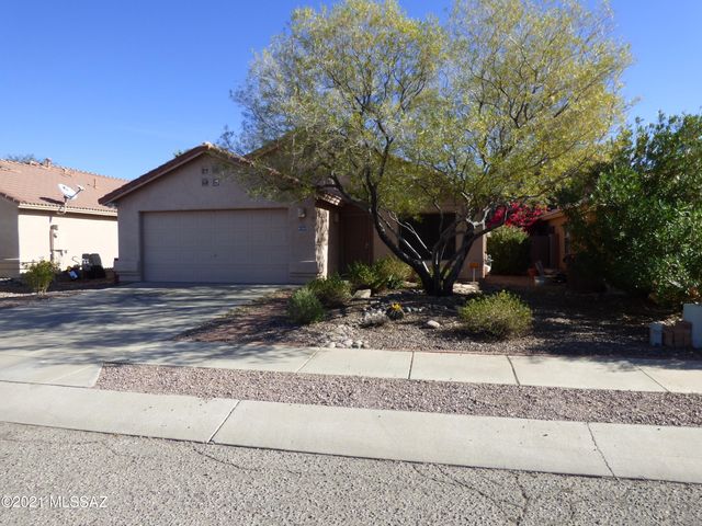 8704 N Frampton Place, Tucson, AZ 85742