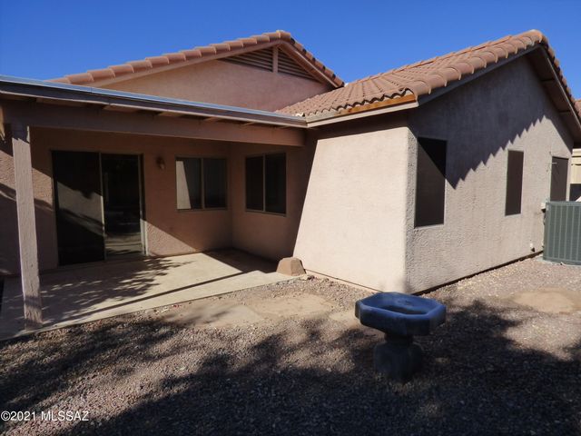 8704 N Frampton Place, Tucson, AZ 85742