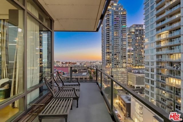 1100 S Hope Street 1302, Los Angeles, CA 90015