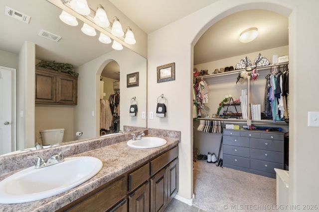 1435 W Burnham Avenue, Sapulpa, OK 74066