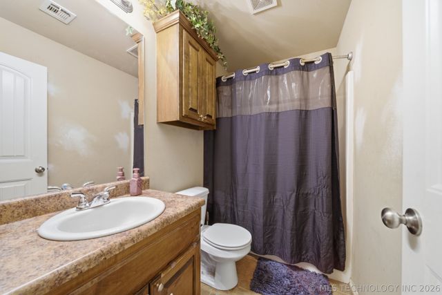 1435 W Burnham Avenue, Sapulpa, OK 74066