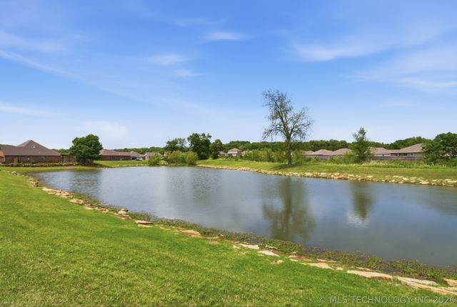 1435 W Burnham Avenue, Sapulpa, OK 74066