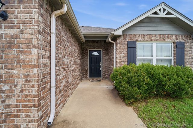 1435 W Burnham Avenue, Sapulpa, OK 74066