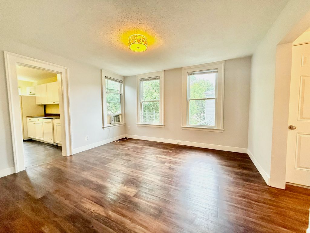 52 Beers Street 2, New Haven, CT 06511