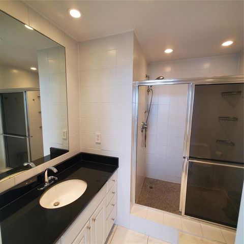 2841 N Ocean Boulevard 2008, Fort Lauderdale, FL 33308