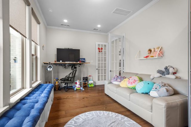 217 Longwood Drive, Sunnyvale, TX 75182