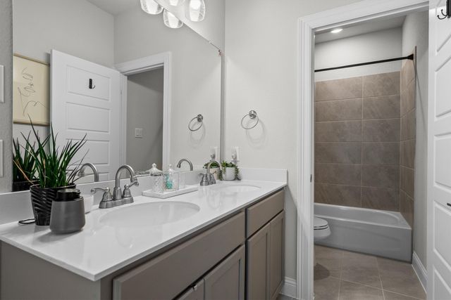 217 Longwood Drive, Sunnyvale, TX 75182