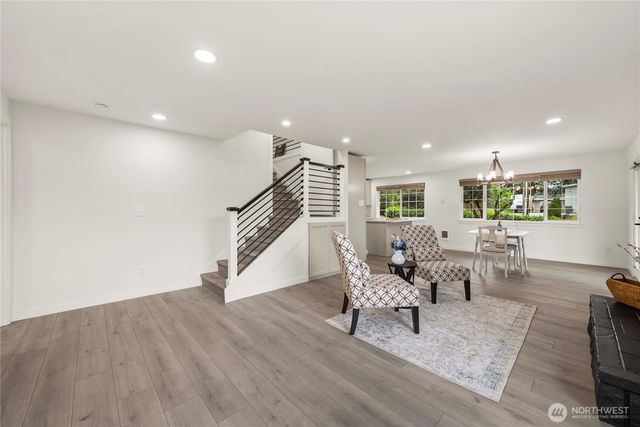 10112 SE 200th Street, Kent, WA 98031