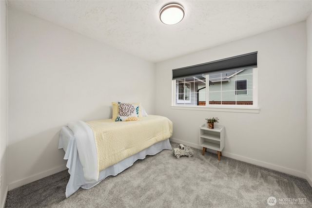 10112 SE 200th Street, Kent, WA 98031