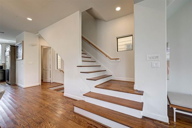 5202 Rose Street A, Houston, TX 77007