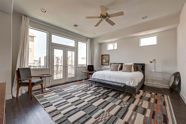 5202 Rose Street A, Houston, TX 77007