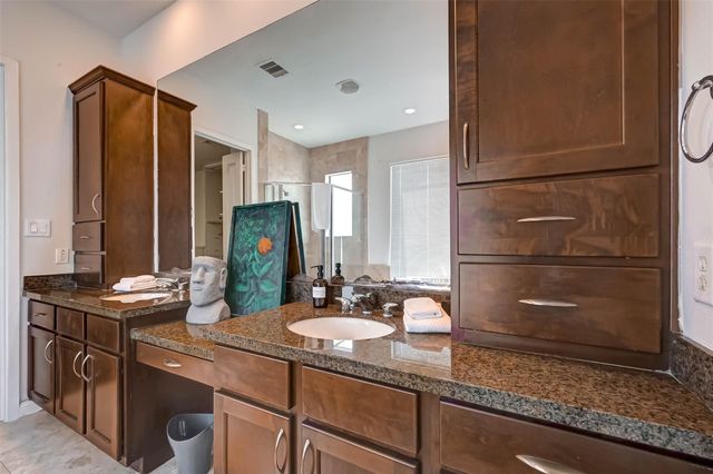 5202 Rose Street A, Houston, TX 77007