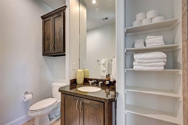 5202 Rose Street A, Houston, TX 77007