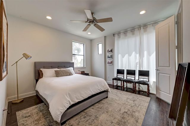 5202 Rose Street A, Houston, TX 77007