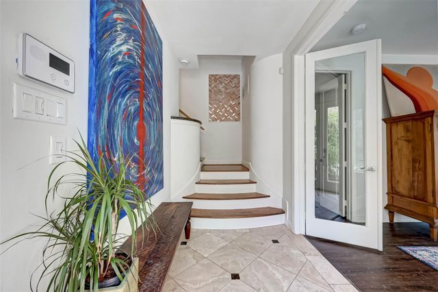5202 Rose Street A, Houston, TX 77007