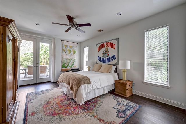 5202 Rose Street A, Houston, TX 77007