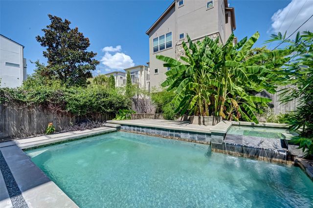 5202 Rose Street A, Houston, TX 77007