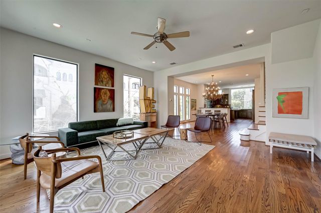5202 Rose Street A, Houston, TX 77007