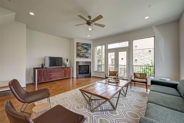 5202 Rose Street A, Houston, TX 77007