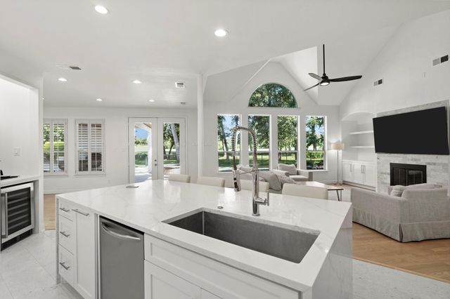 9502 Crosby Way, Missouri City, TX 77459