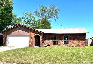 916 W Nashville Street, Broken Arrow, OK 74012