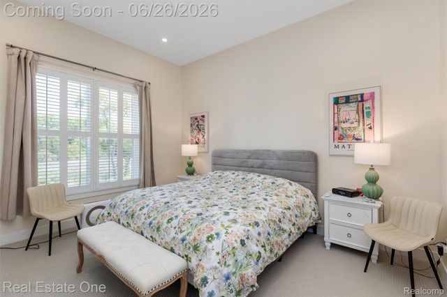 5318 Trail Vista Drive, West Bloomfield Charter Township, MI 48323