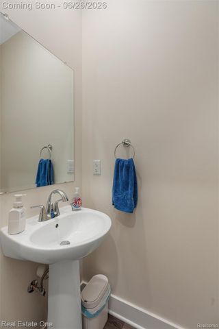 5318 Trail Vista Drive, West Bloomfield Charter Township, MI 48323
