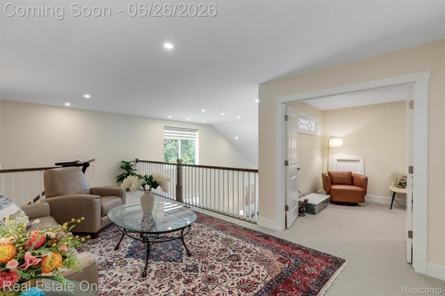 5318 Trail Vista Drive, West Bloomfield Charter Township, MI 48323