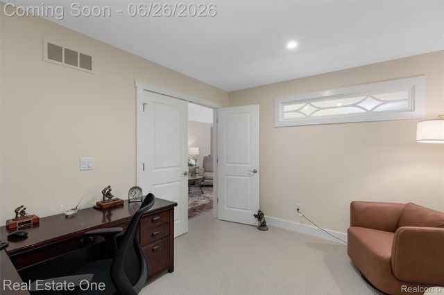 5318 Trail Vista Drive, West Bloomfield Charter Township, MI 48323